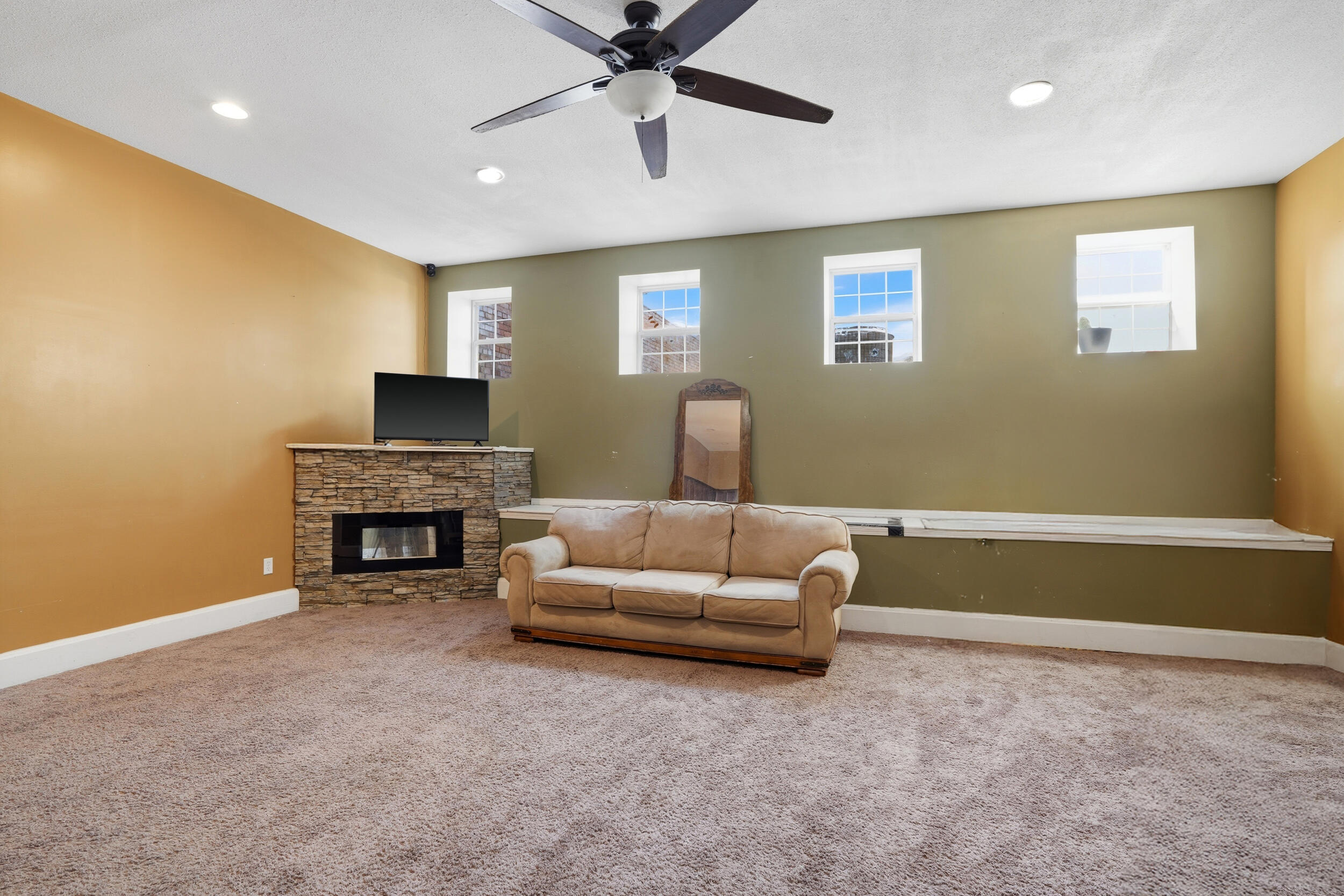 103 N Allen St Property Photo 41