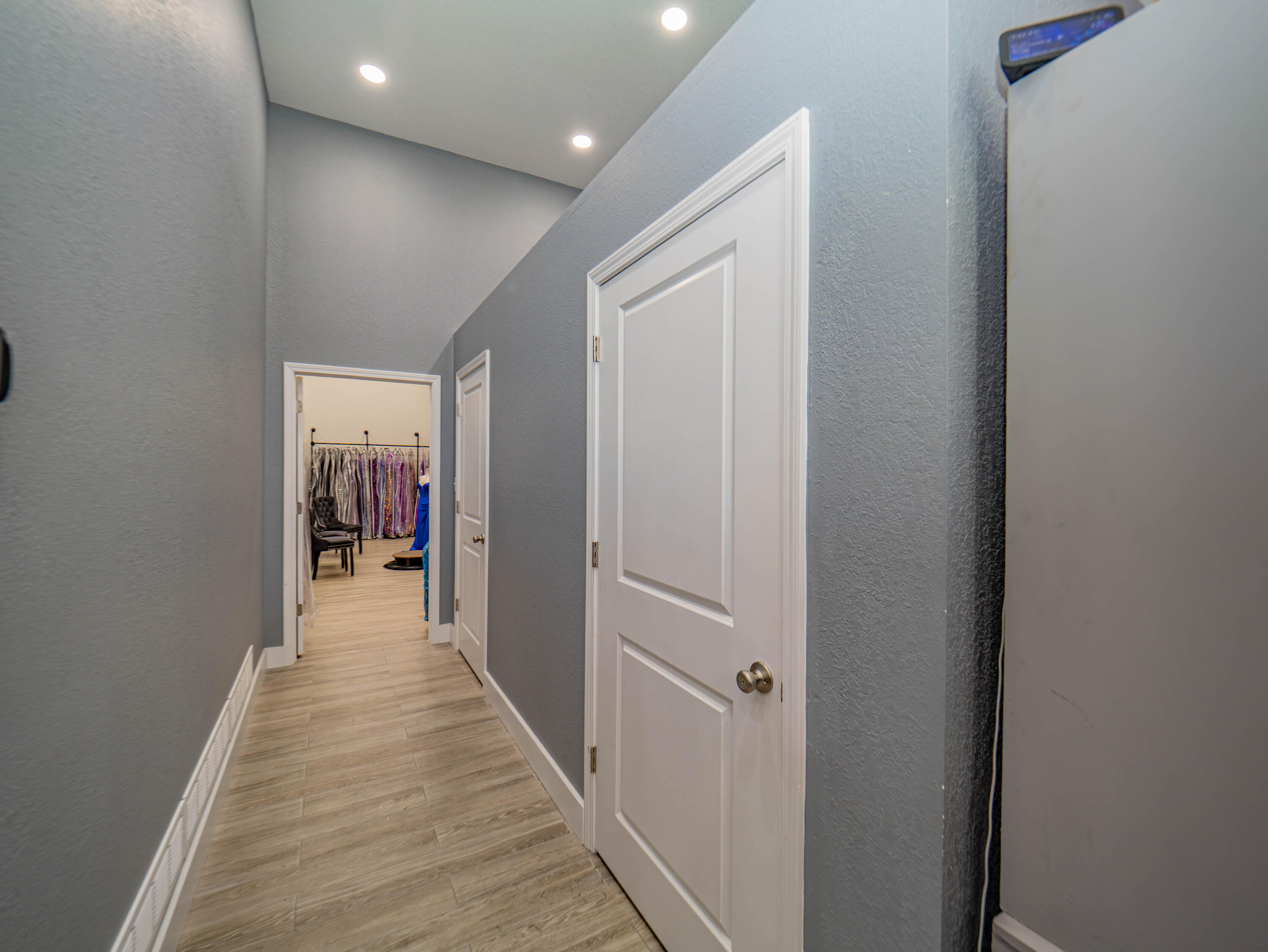 608 1st St Property Photo 19
