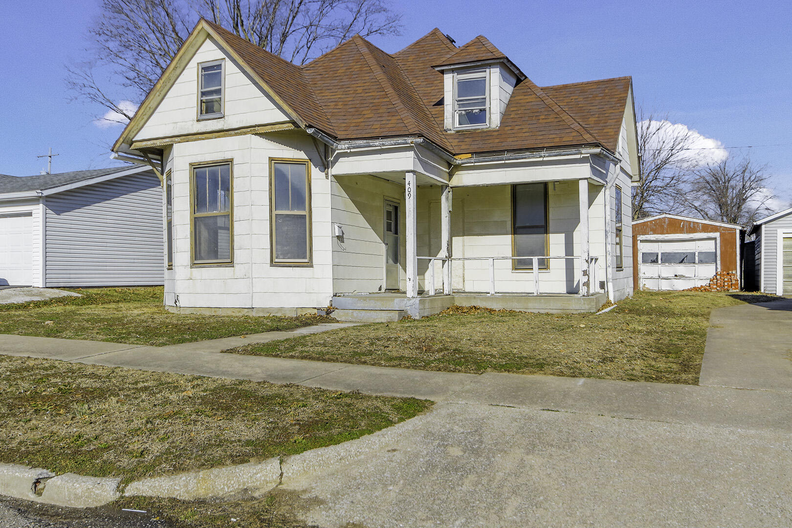 409 Barrow St Property Photo 1
