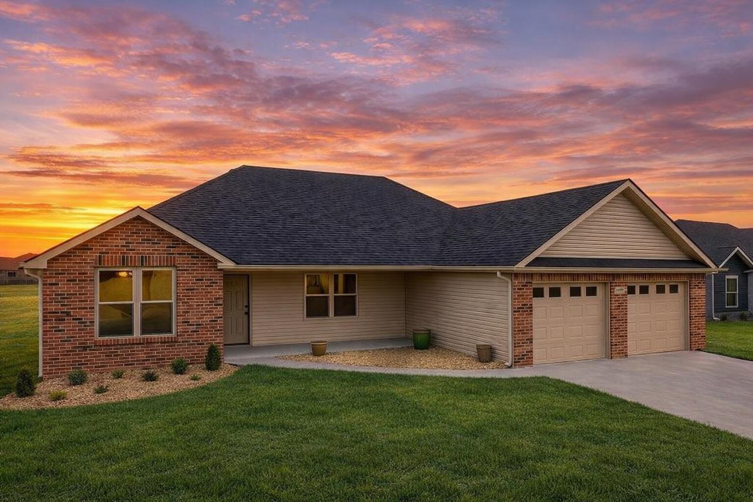 16110 Blue Heron Dr Property Photo 1