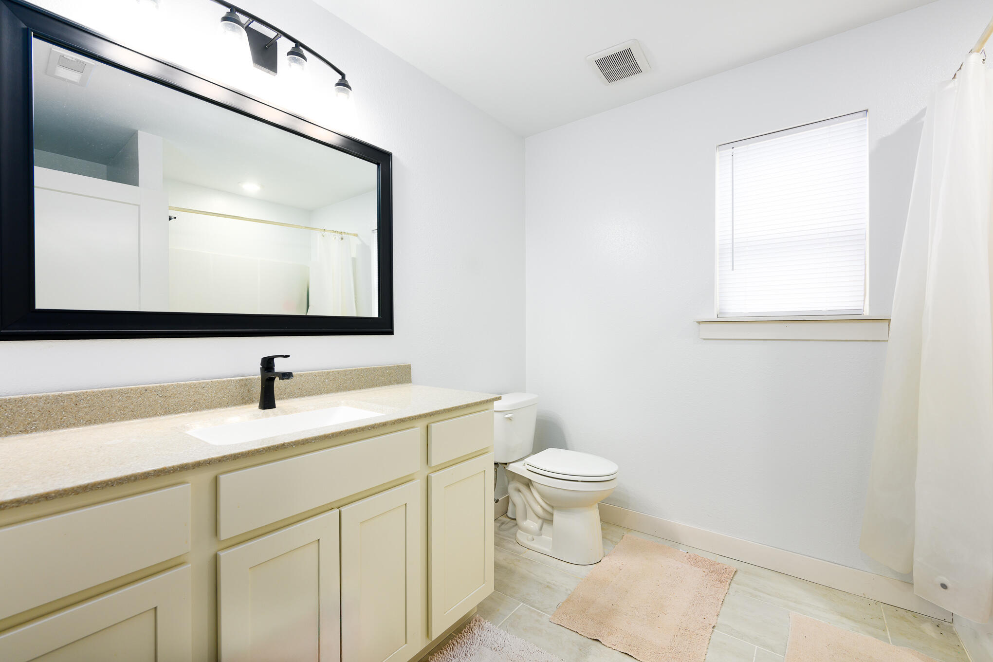 16110 Blue Heron Dr Property Photo 12