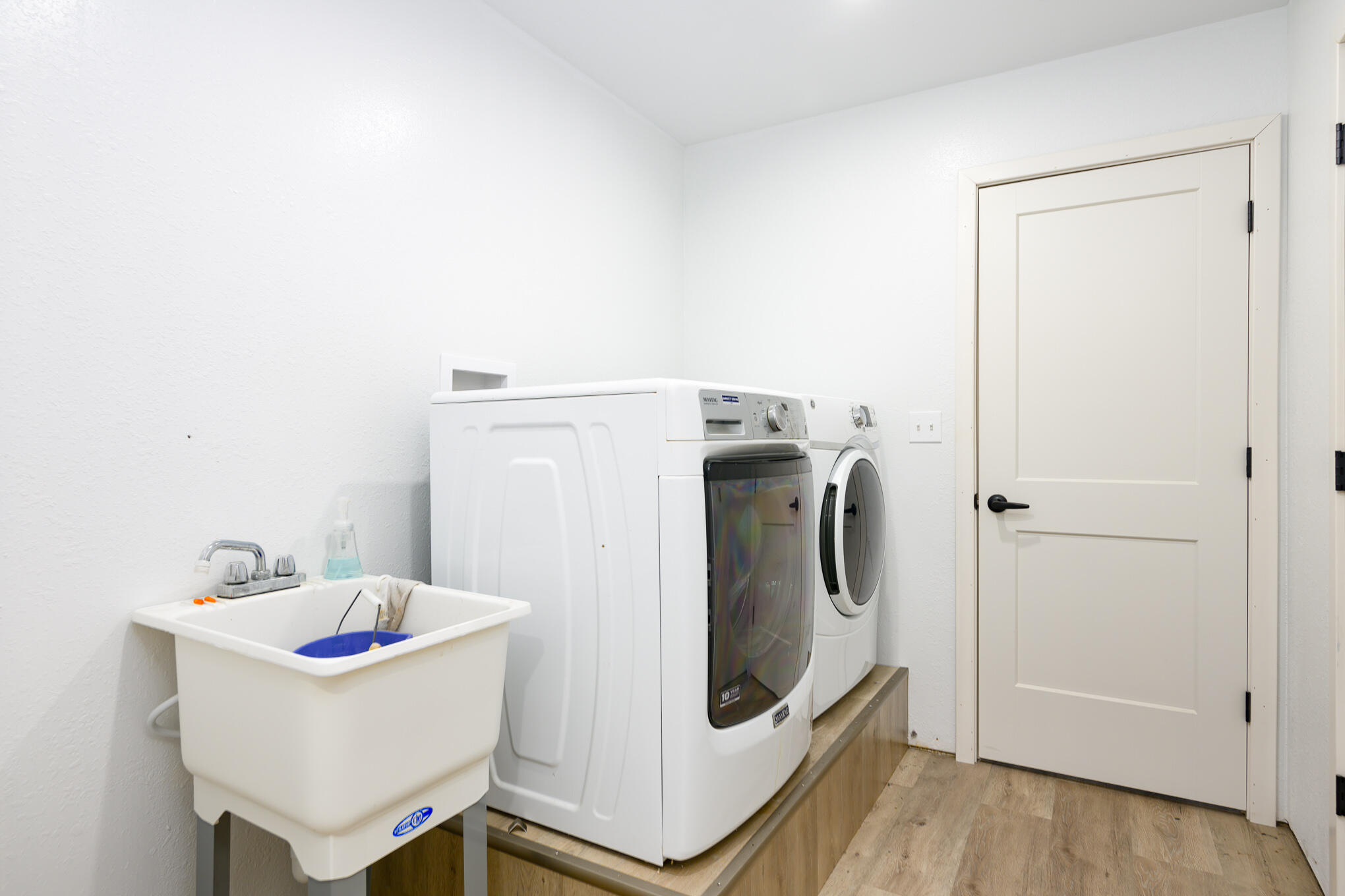 16110 Blue Heron Dr Property Photo 13