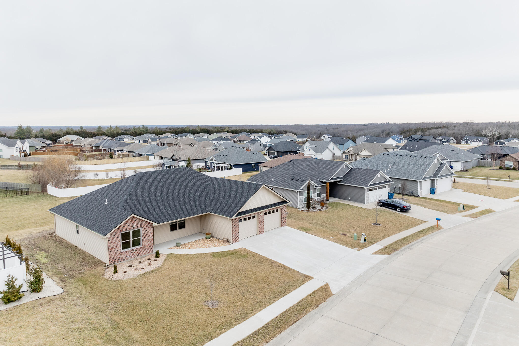 16110 Blue Heron Dr Property Photo 16