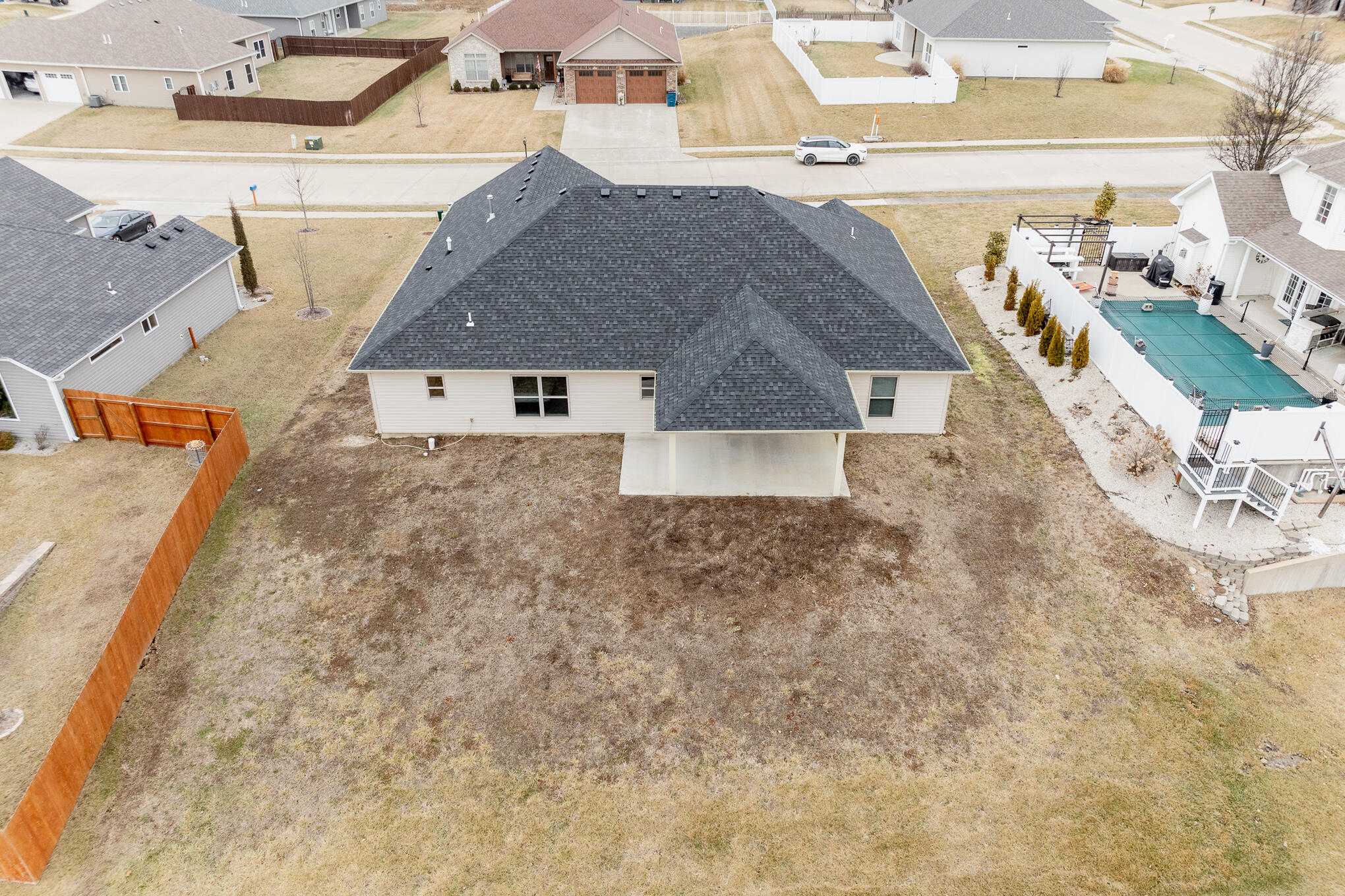 16110 Blue Heron Dr Property Photo 19