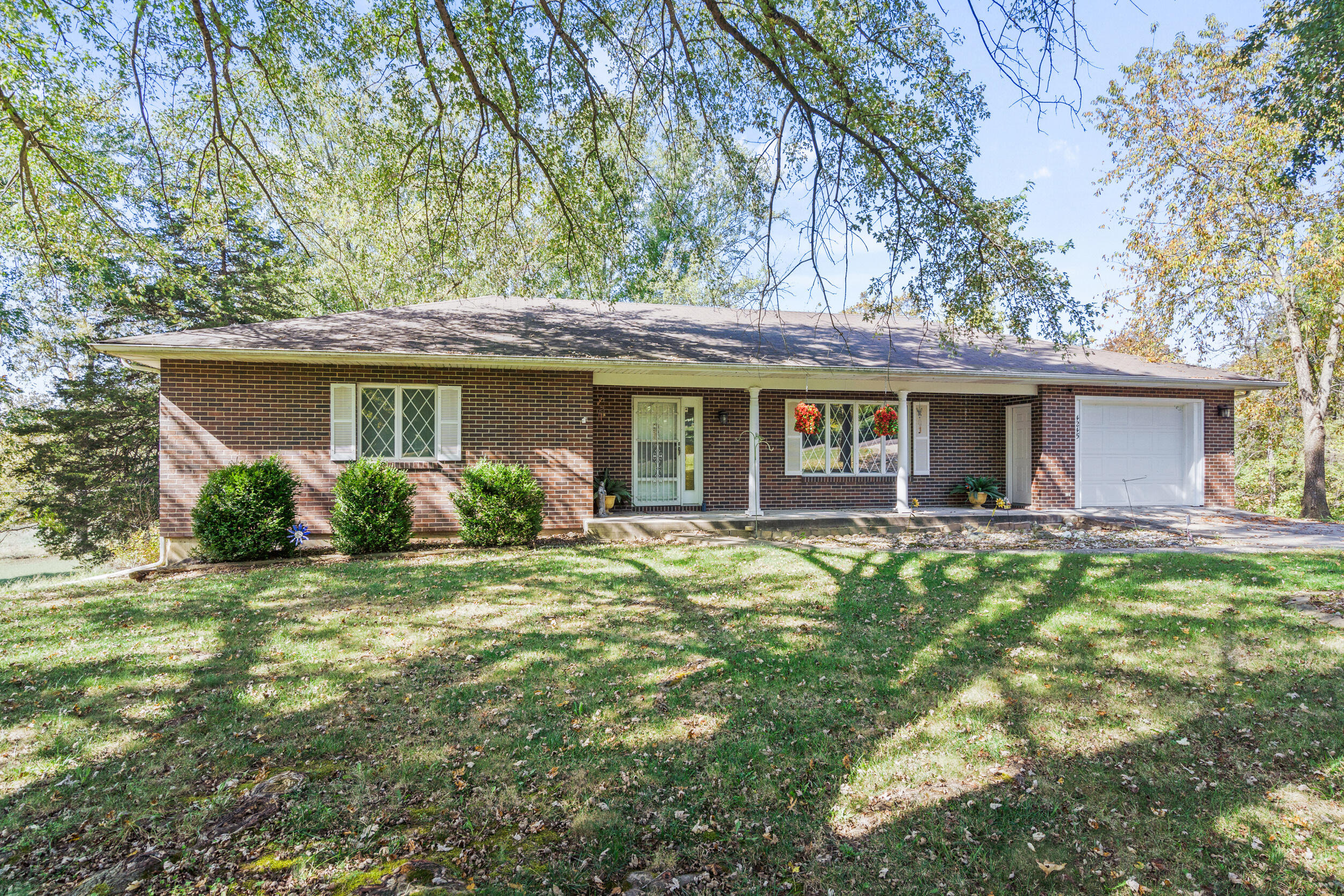 4245 N Roemer Rd Property Photo 1