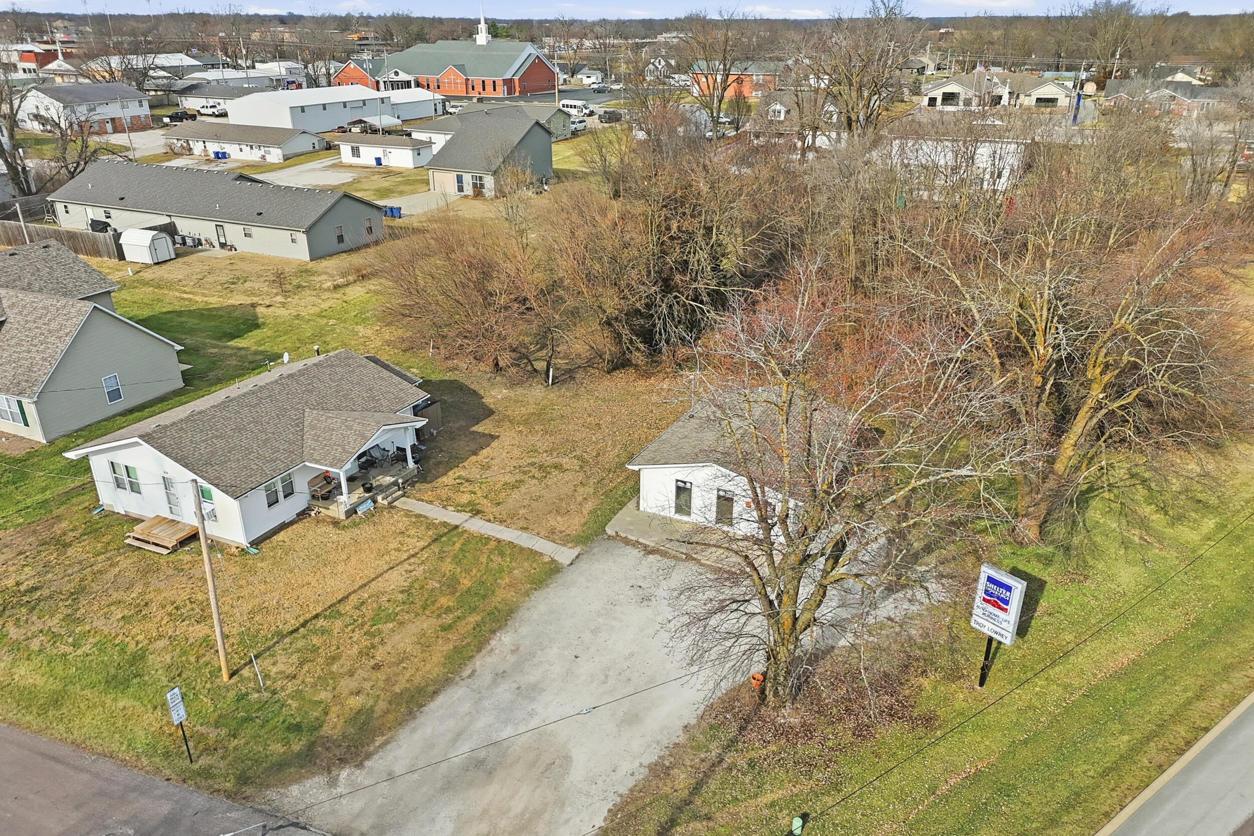 209 E Johnson Ave Property Photo 14