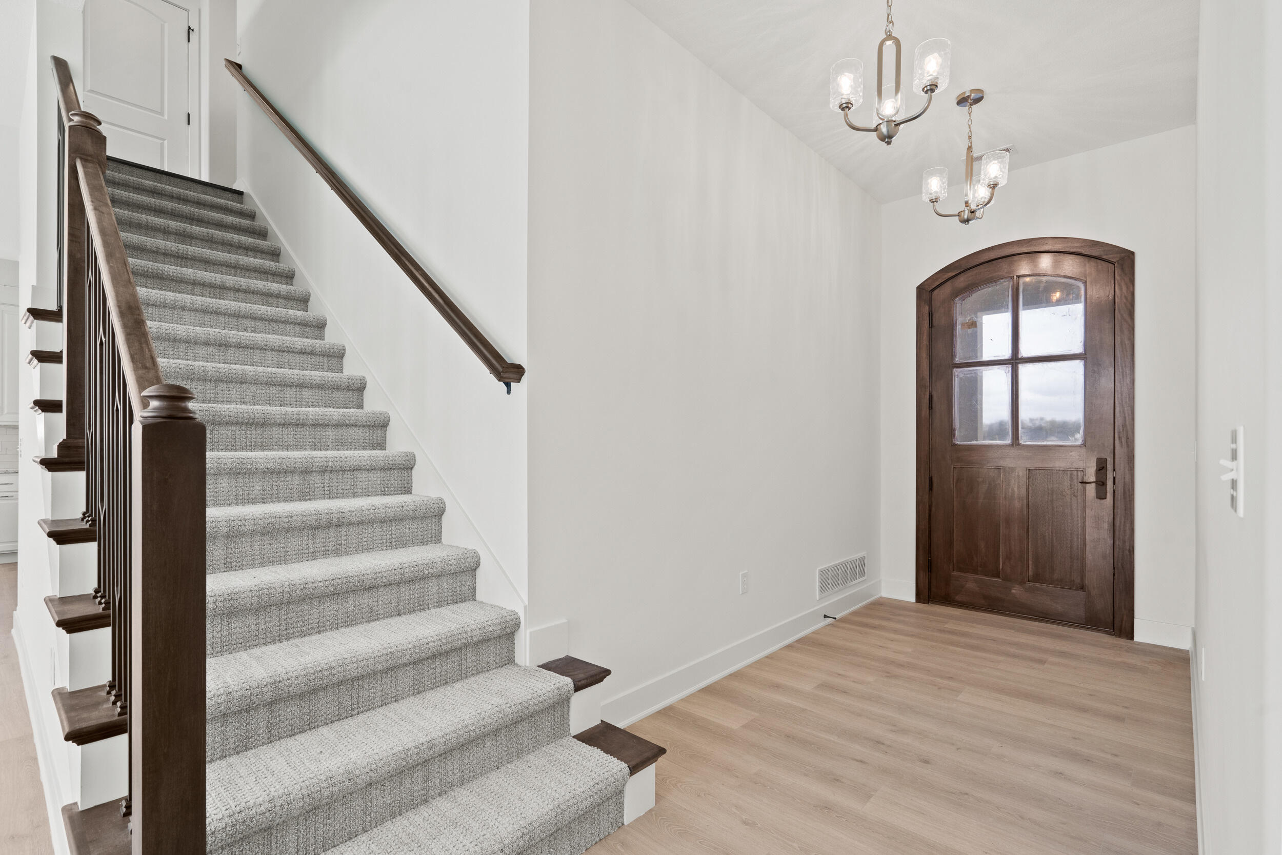 6504 Walsby Dr Property Photo 6