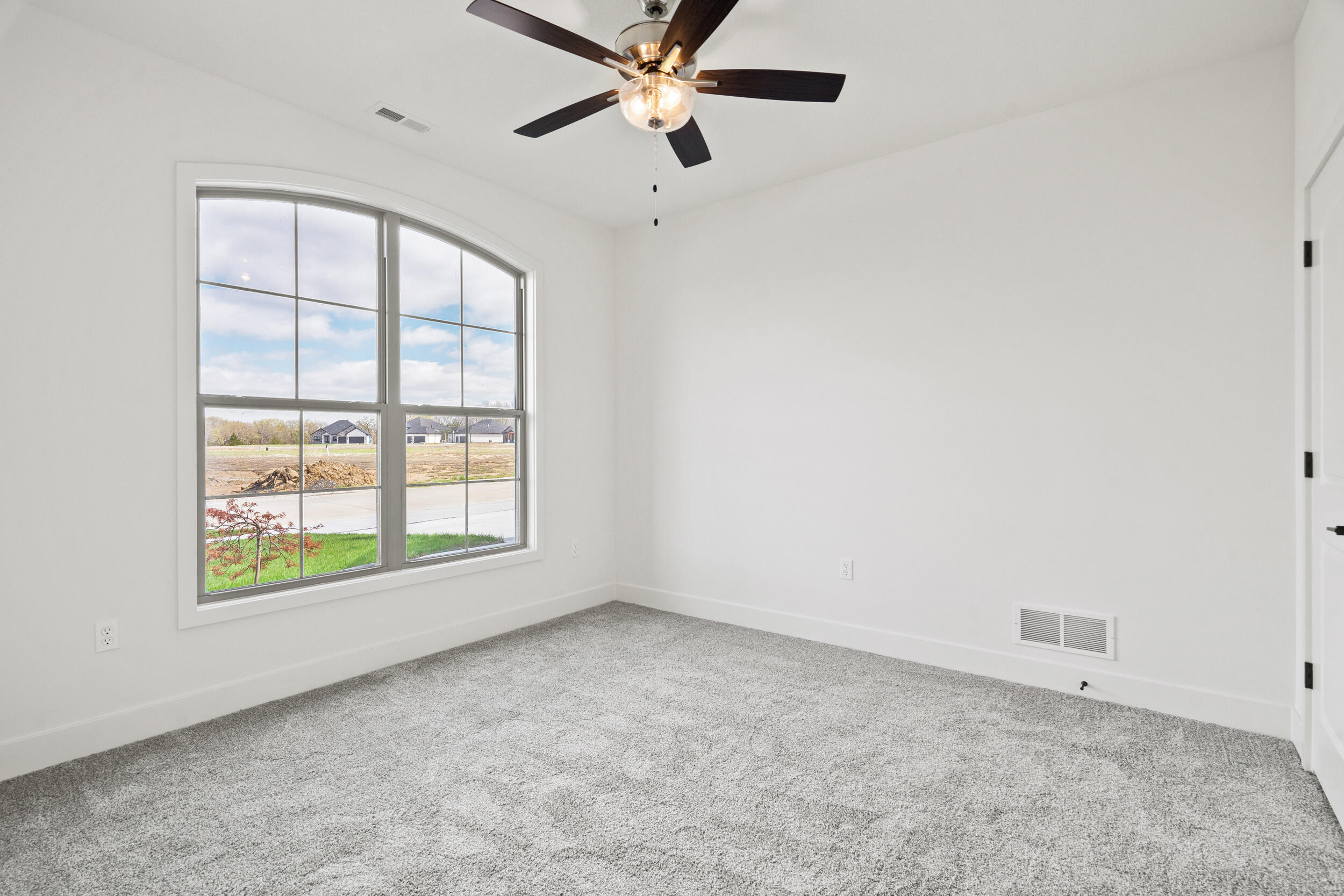 6504 Walsby Dr Property Photo 26