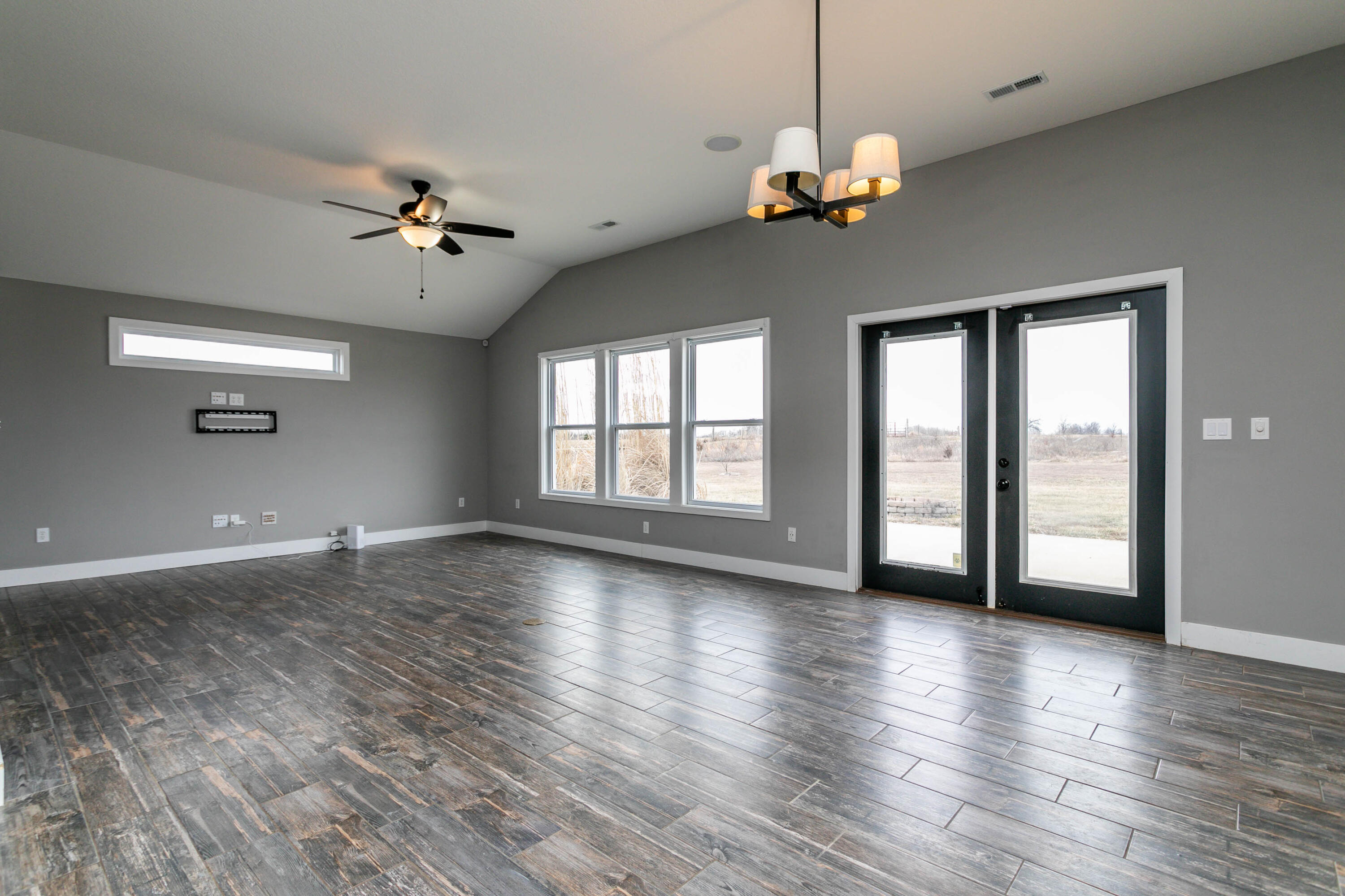 13655 Bobbie Garrett Dr Property Photo 1