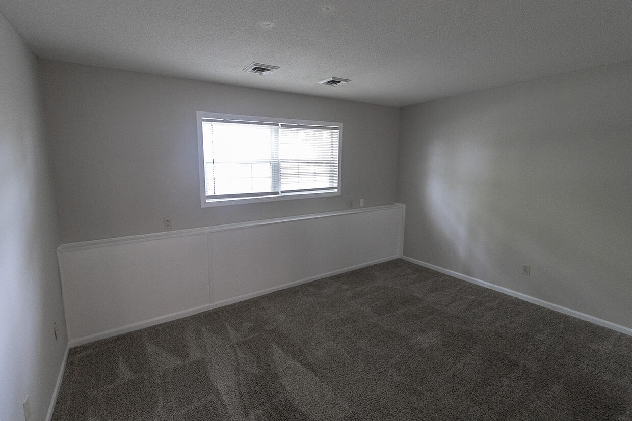 2916 Leeway Dr C Property Photo 5
