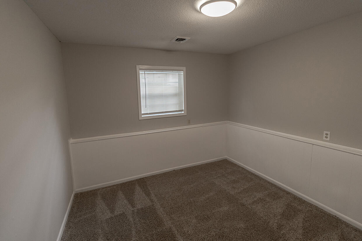 2916 Leeway Dr C Property Photo 7