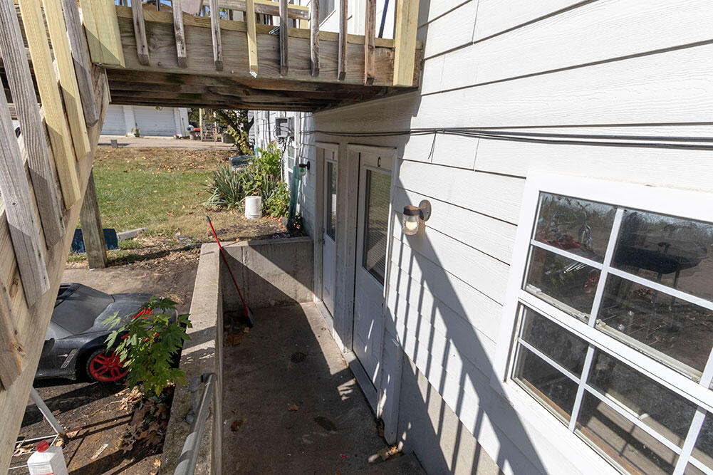 2916 Leeway Dr C Property Photo 13