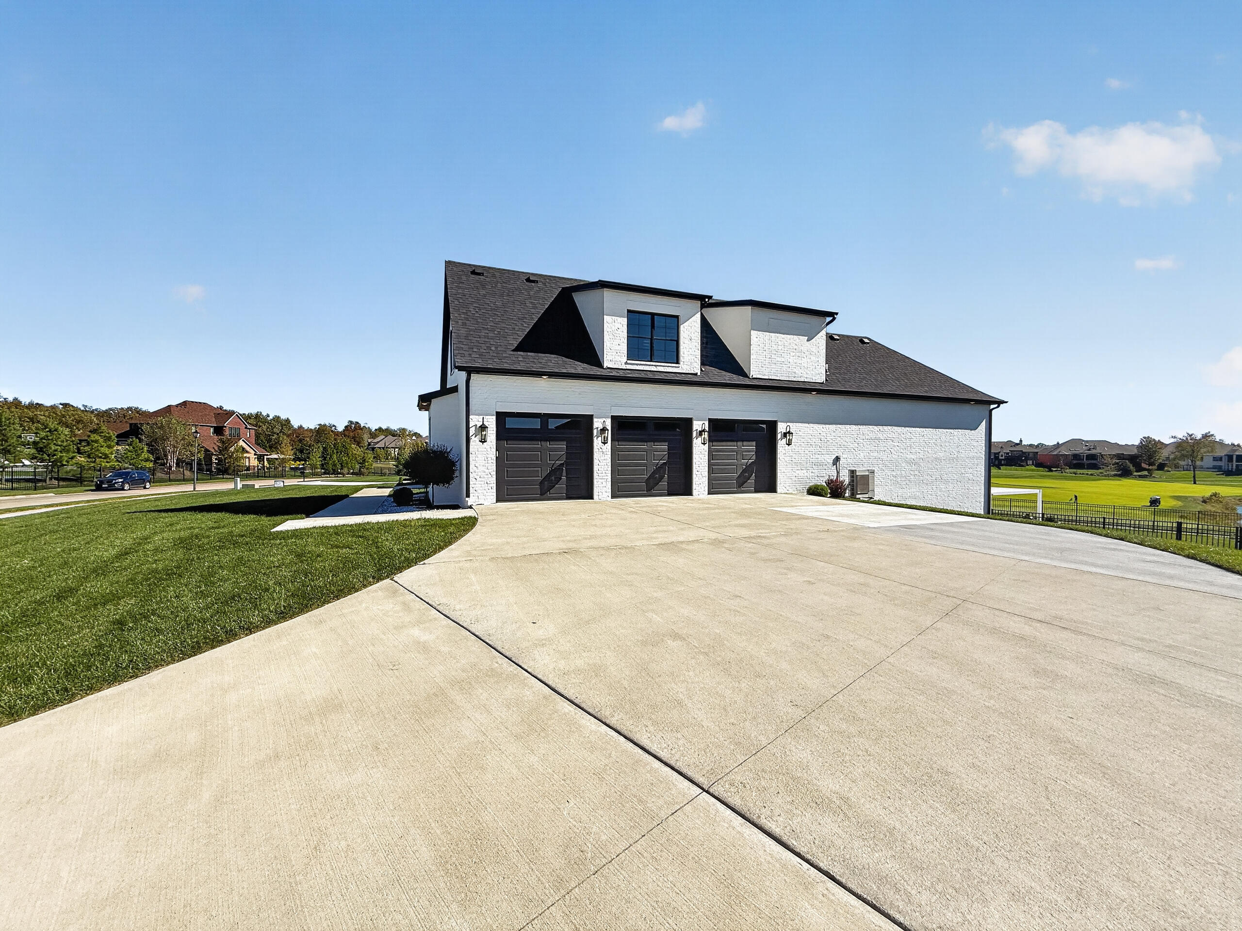 5624 Lightpost Dr Property Photo 146