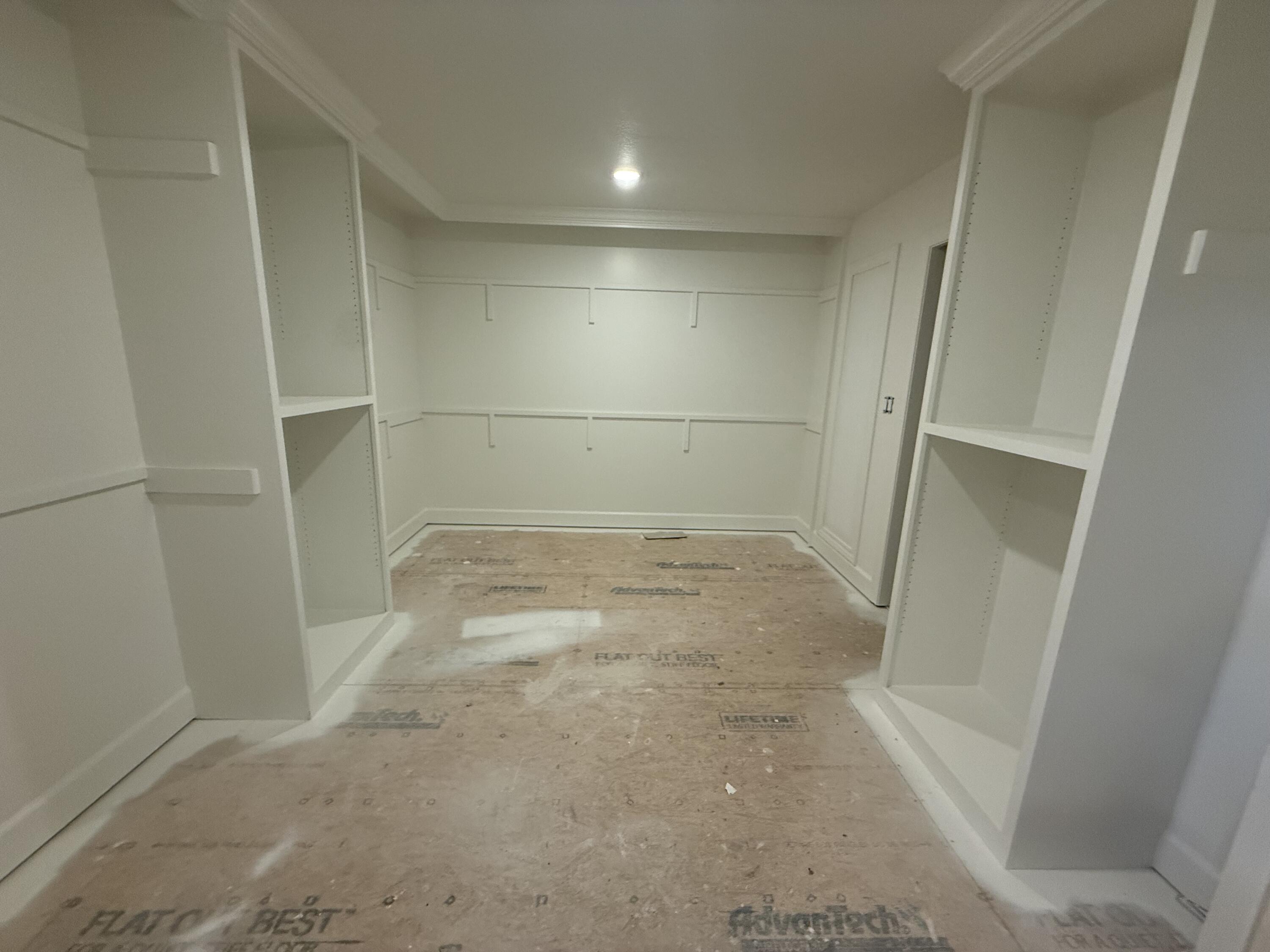 7320 Sella Ct Property Photo 10