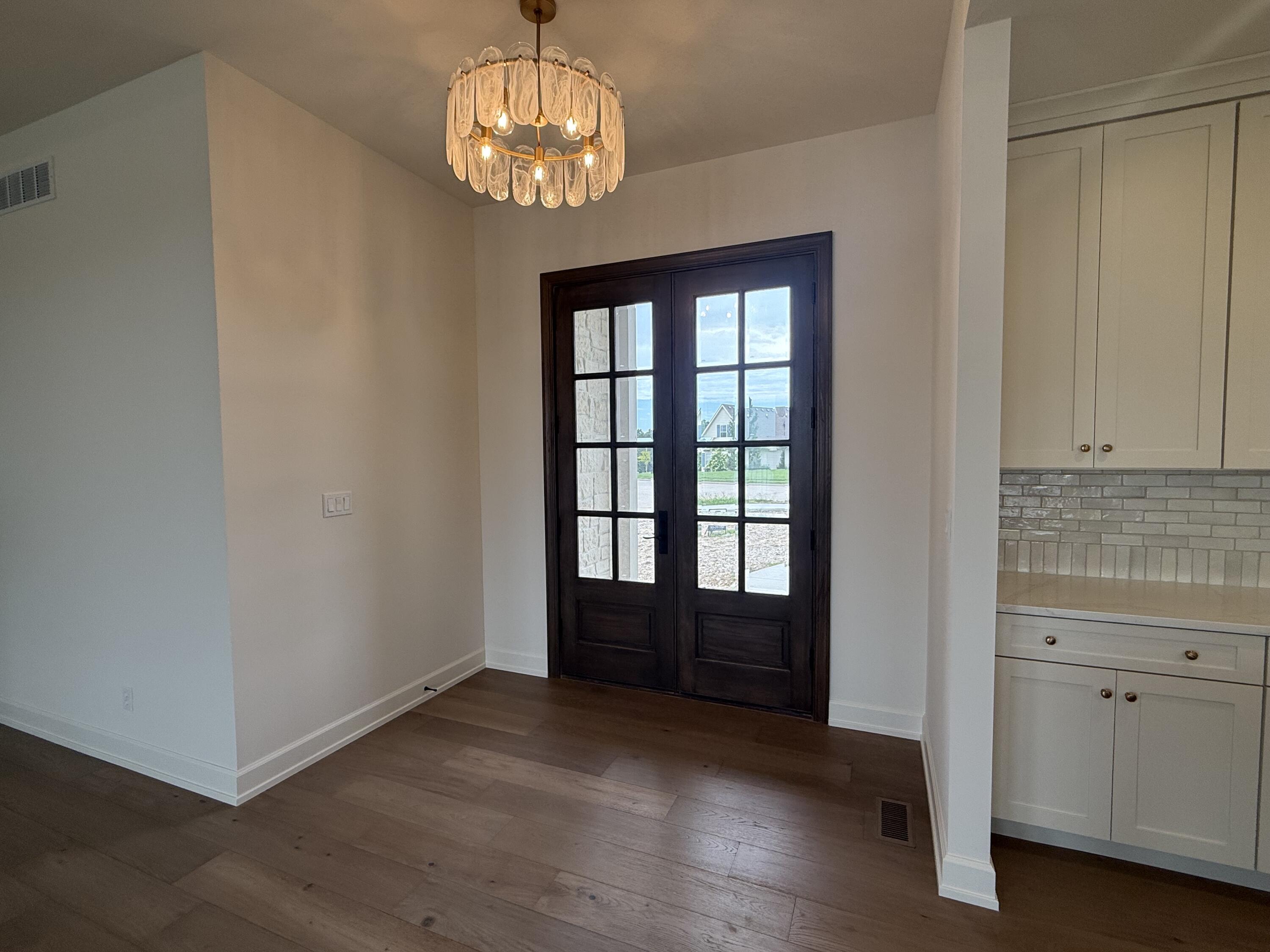 3201 Rivington Dr Property Photo 2