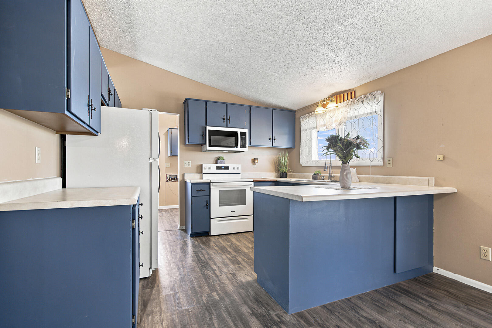 36950 Highway K Property Photo 9