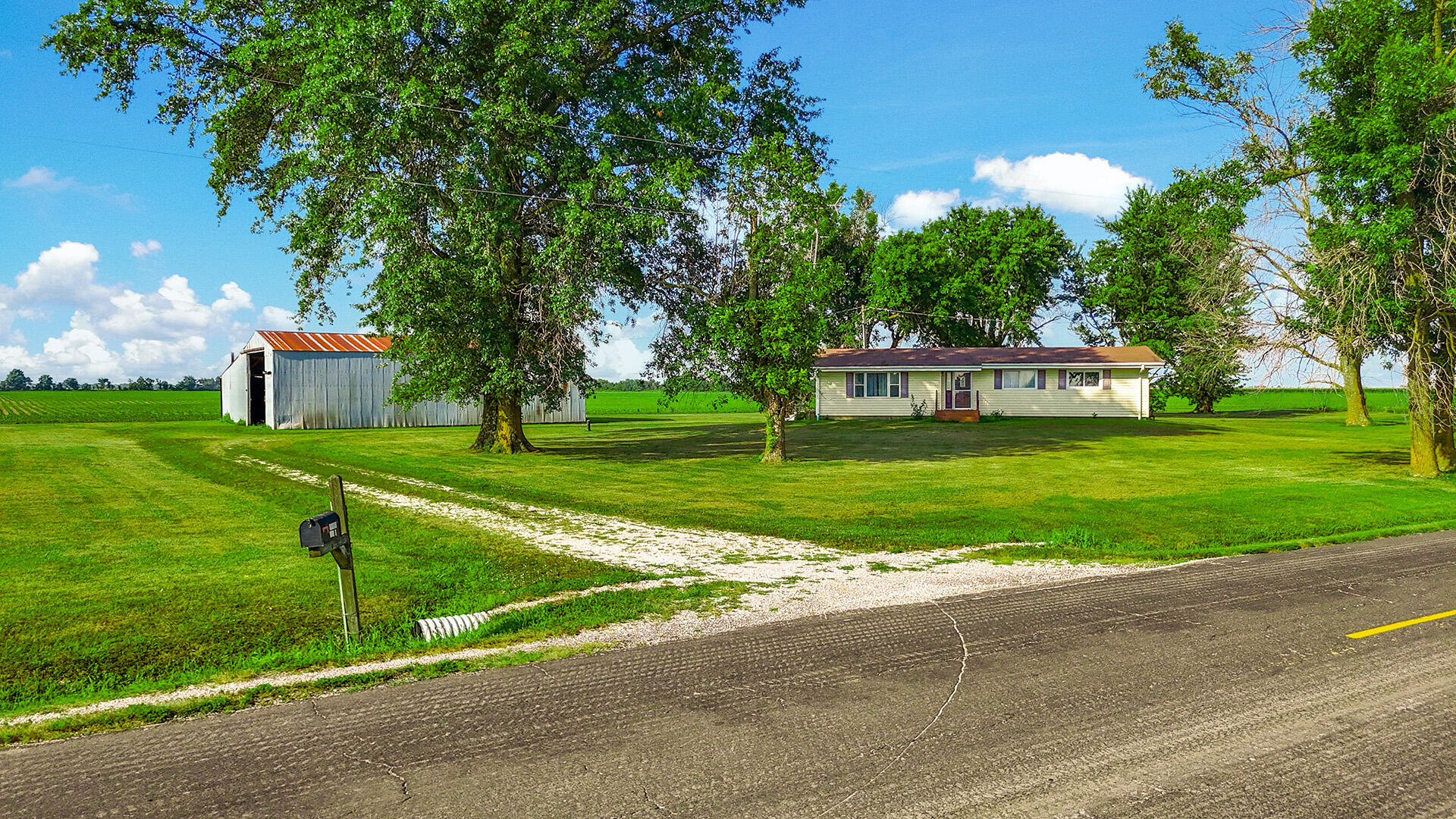 36950 Highway K Property Photo 32