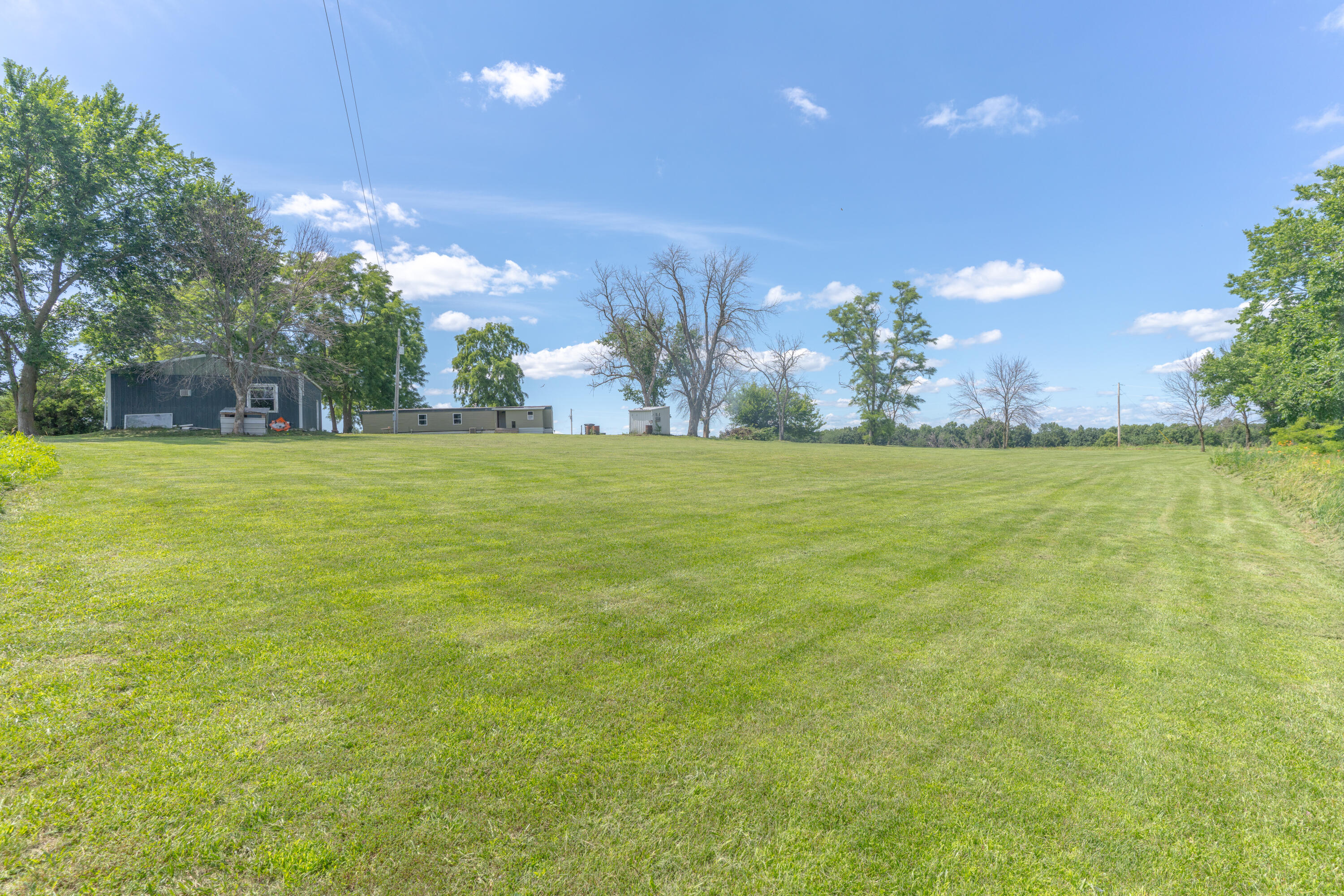 24212 Helmet Rd Property Photo 3