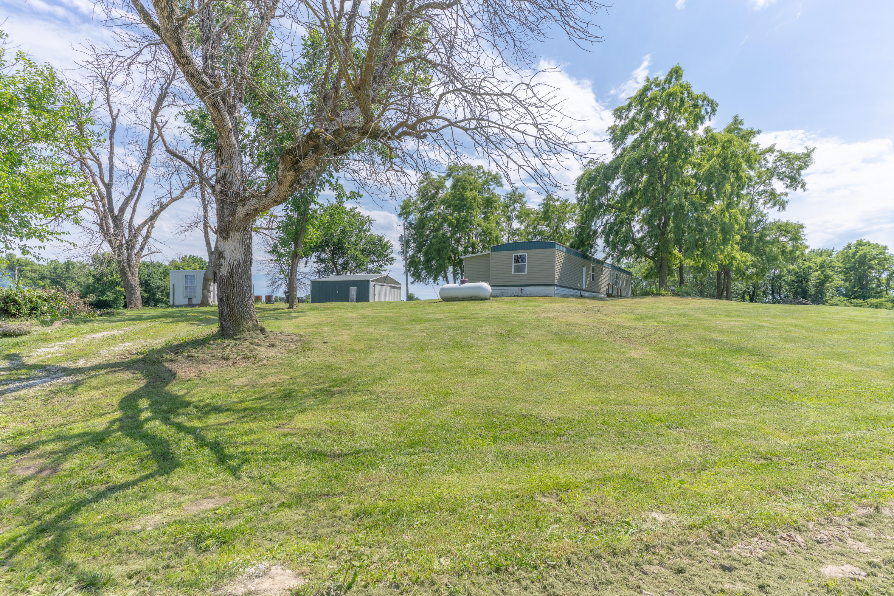 24212 Helmet Rd Property Photo 5