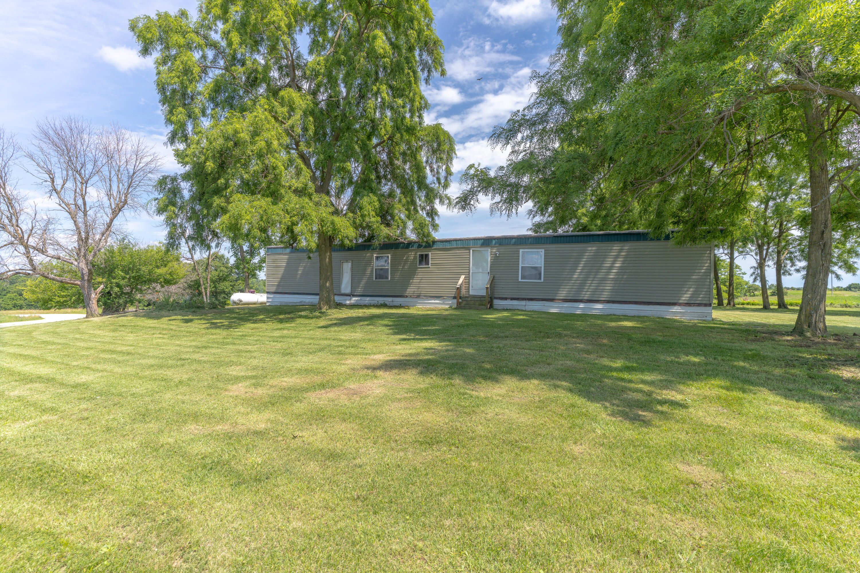24212 Helmet Rd Property Photo 7