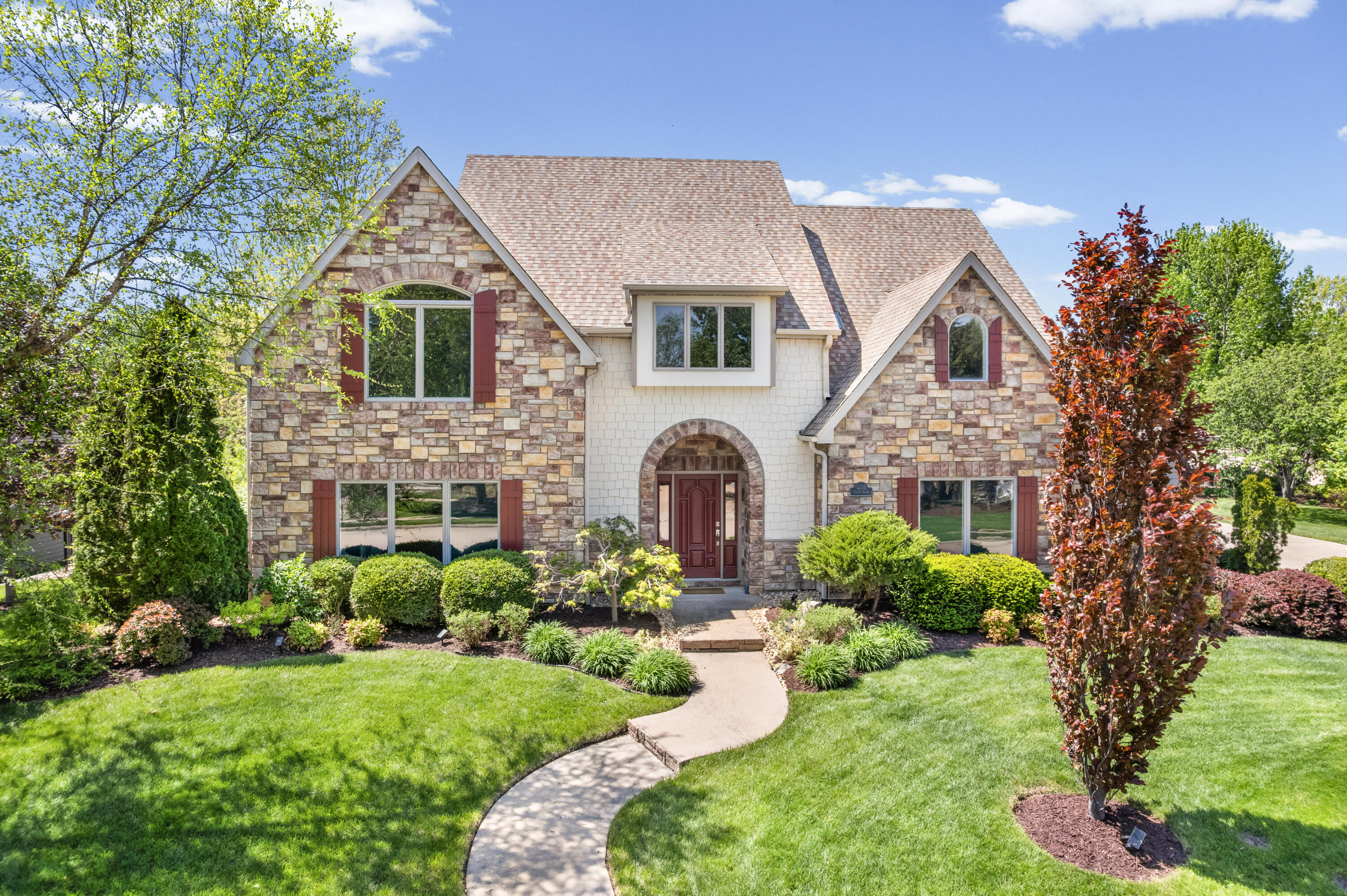 1208 Tartan Pl Property Photo 1
