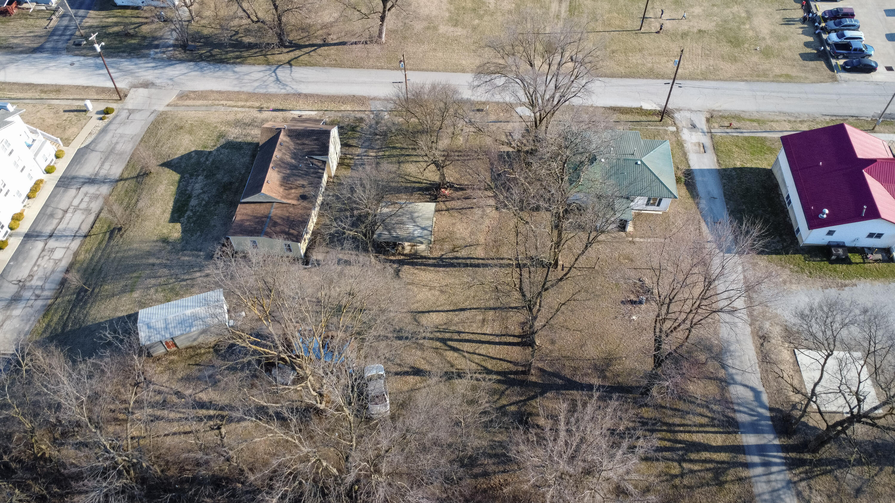308 E Davis St Property Photo 7
