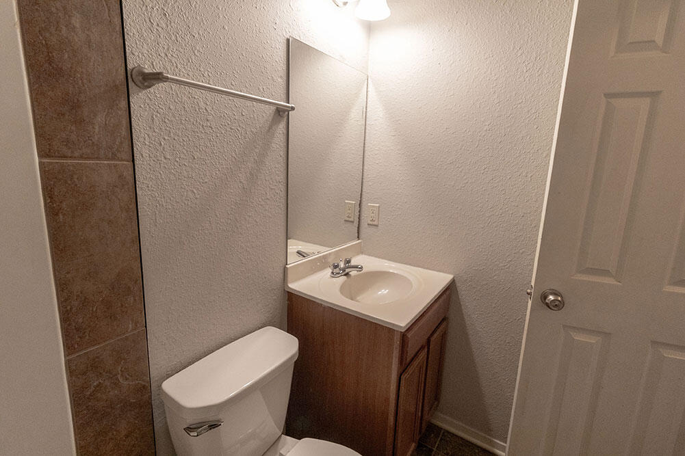 1015 W Ash St Property Photo 14