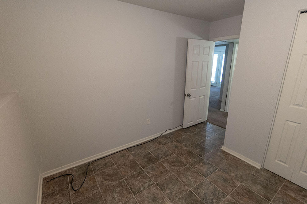 1015 W Ash St Property Photo 25
