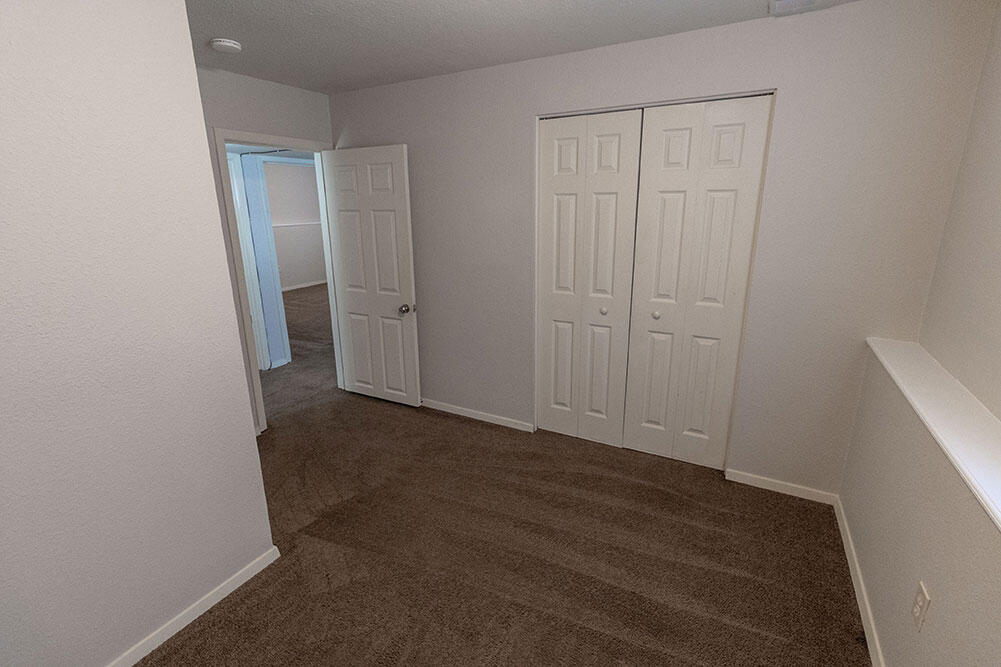 1015 W Ash St Property Photo 26
