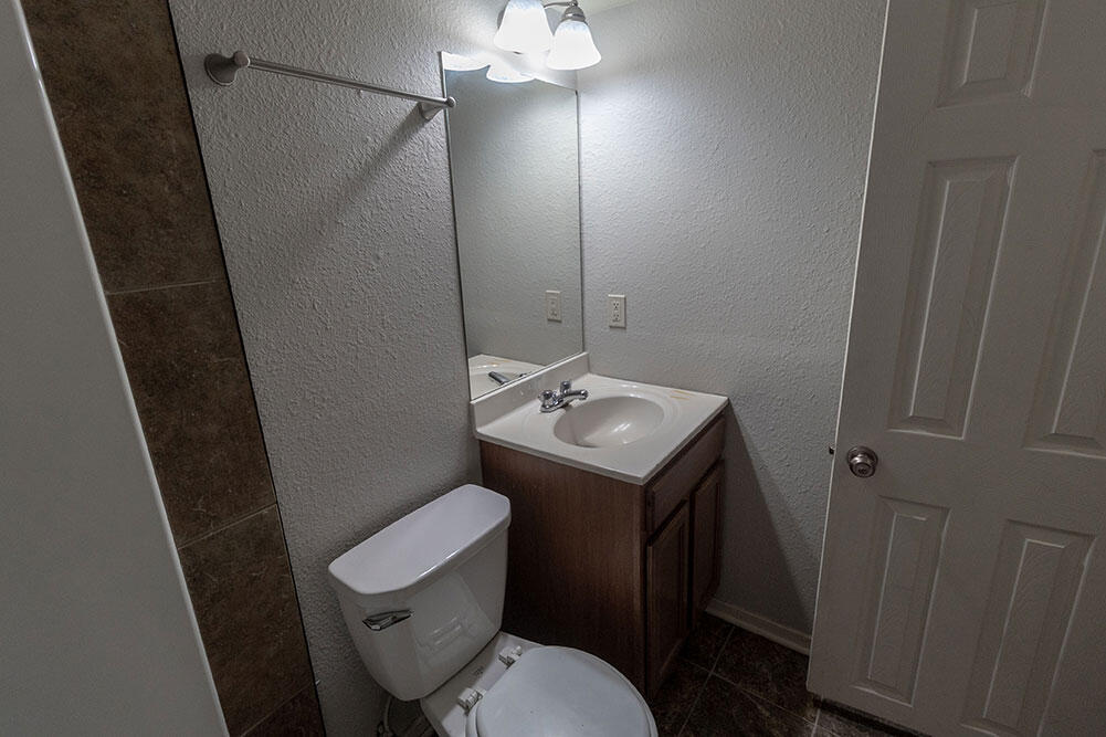 1015 W Ash St Property Photo 28