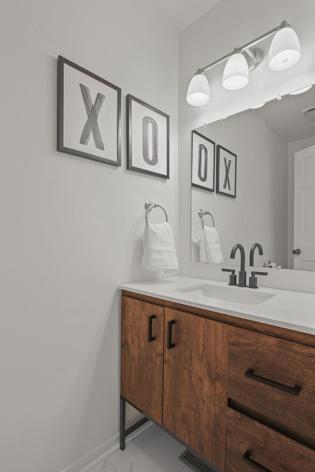 2804 Melody Ln Property Photo 5