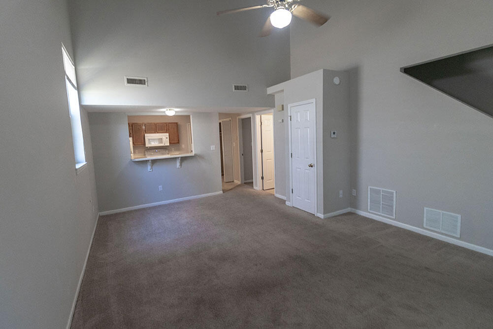 5569 Pinehurst Ln Property Photo 3
