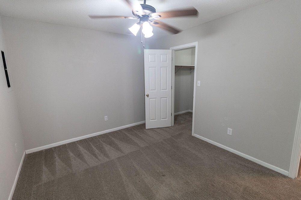5569 Pinehurst Ln Property Photo 9