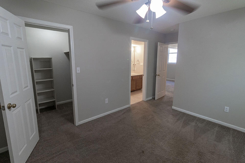5569 Pinehurst Ln Property Photo 10
