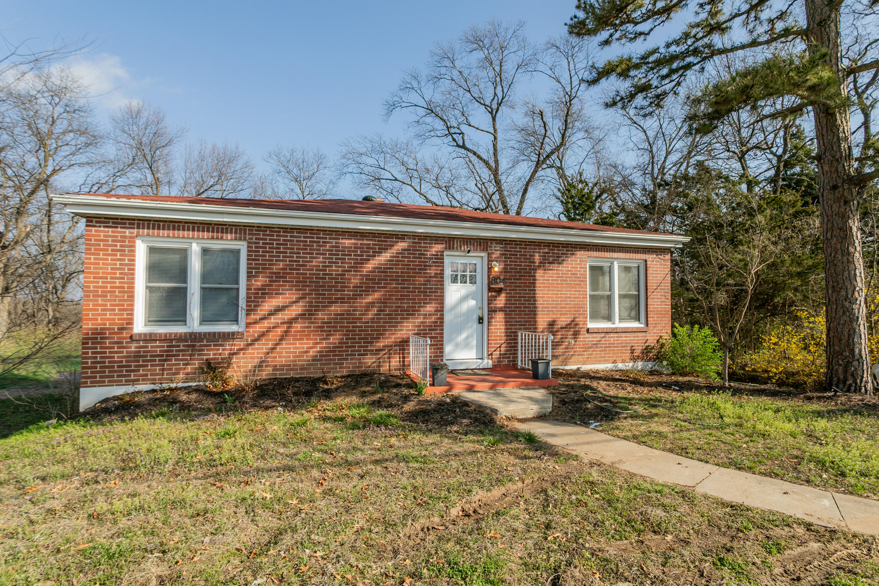 1804 Stadium Blvd Property Photo 1