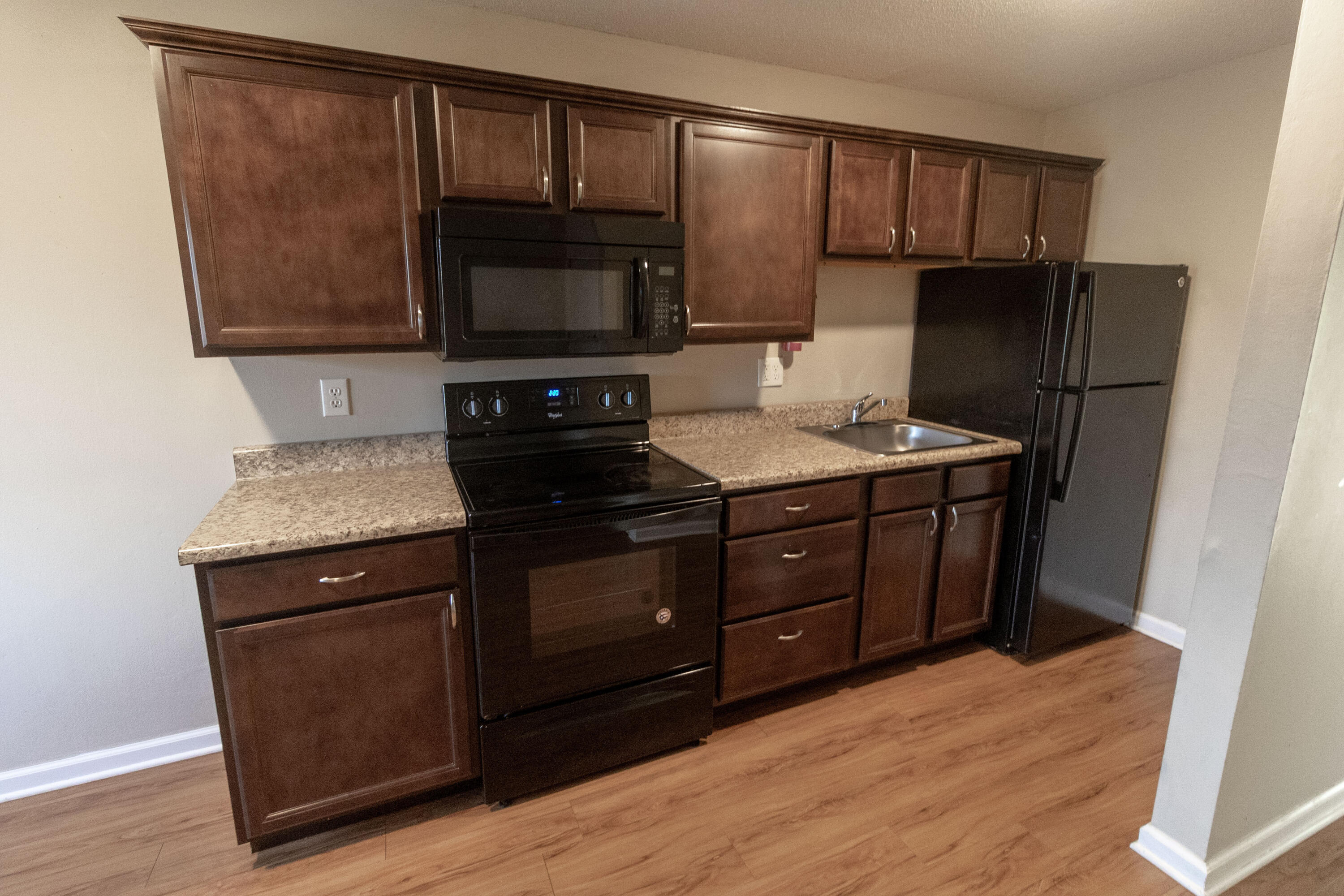 105 N Garth Ave 33 Property Photo 6