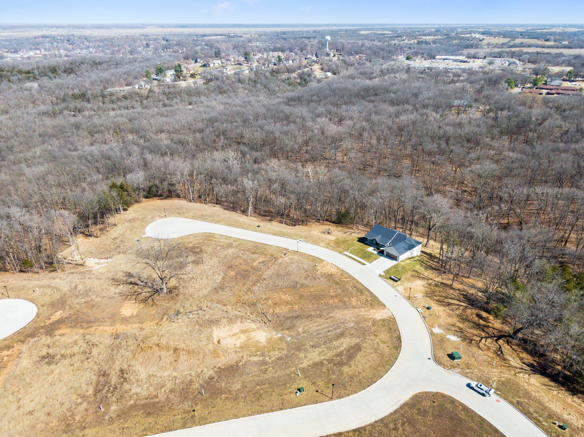 1322 Stonehaven Ct Property Photo 7