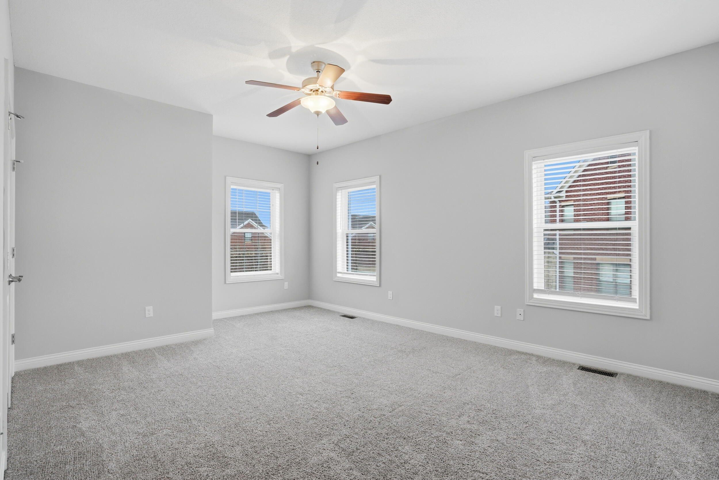 1613 Residence Dr Property Photo 27