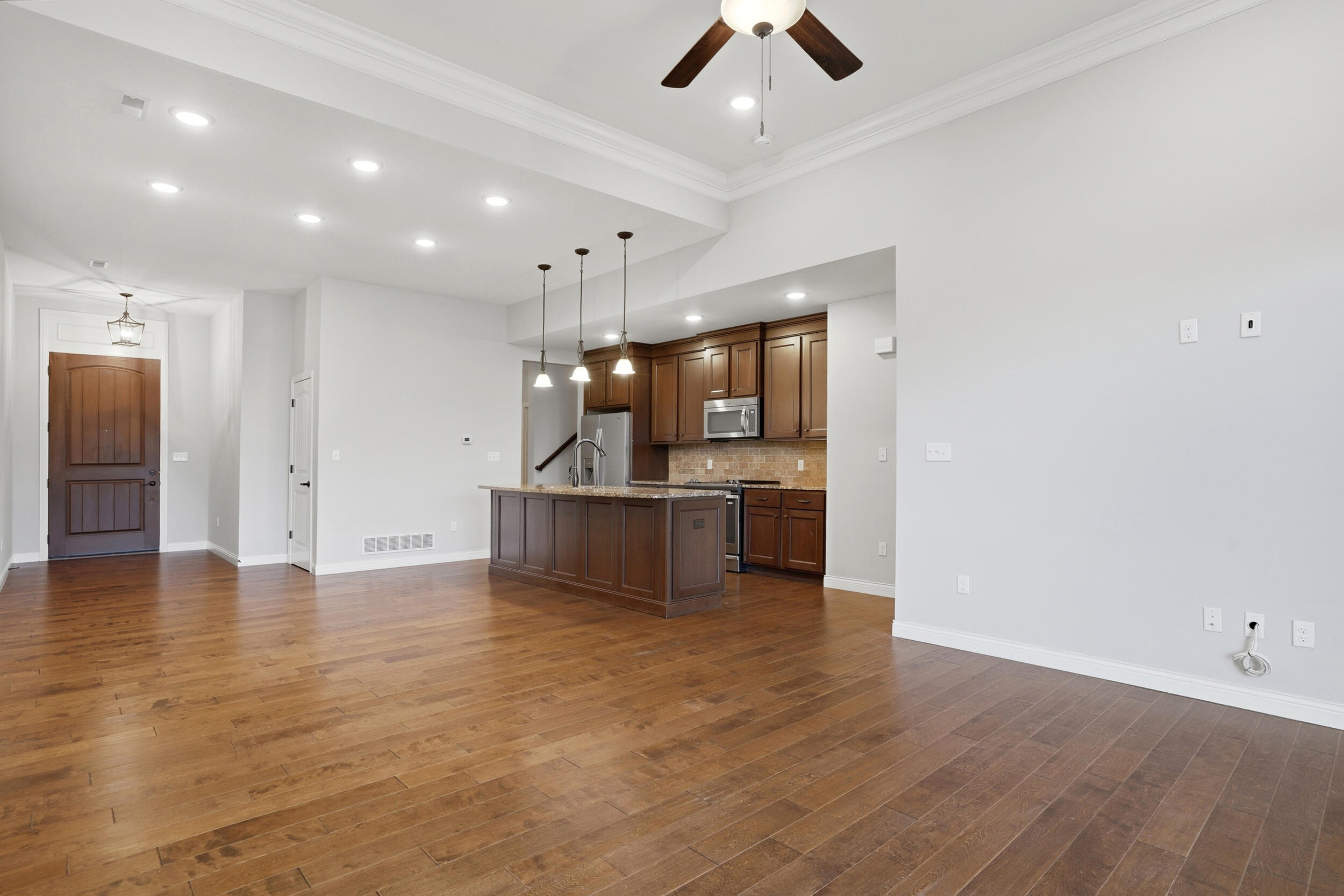 1605 Residence Dr Property Photo 9