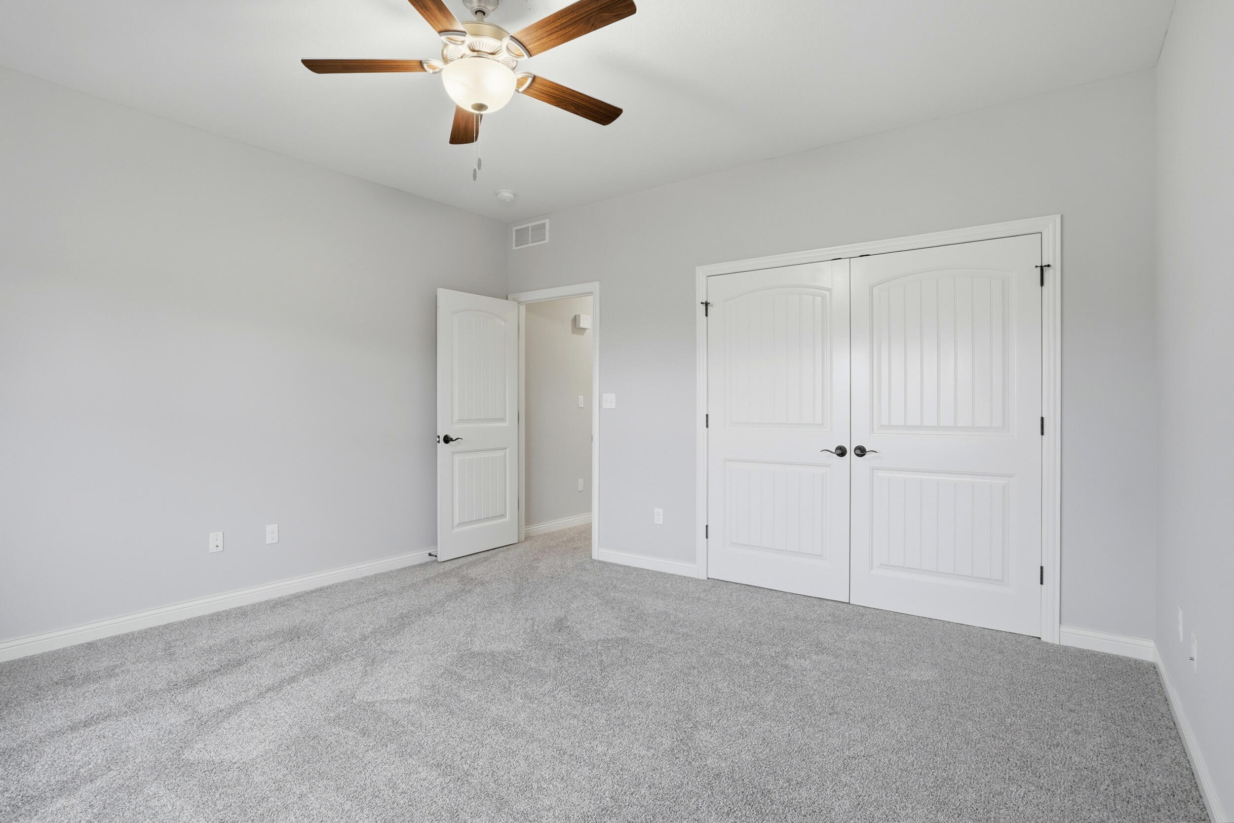 1605 Residence Dr Property Photo 27