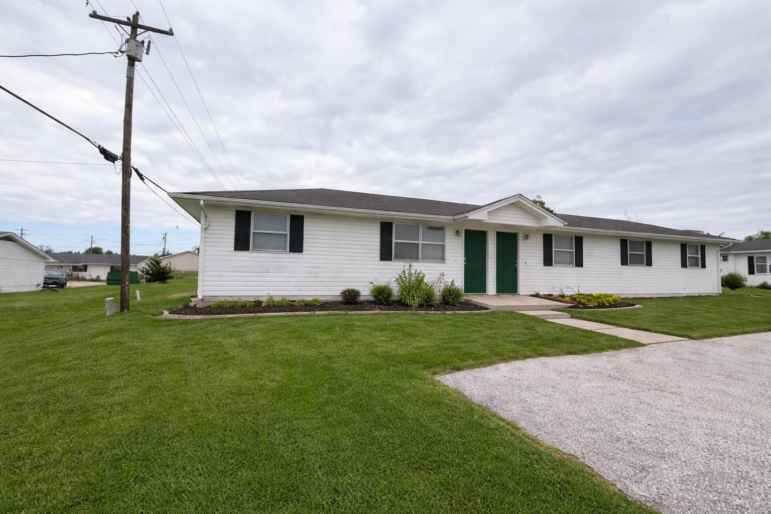 7309 N MOBERLY DR B Property Photo 1