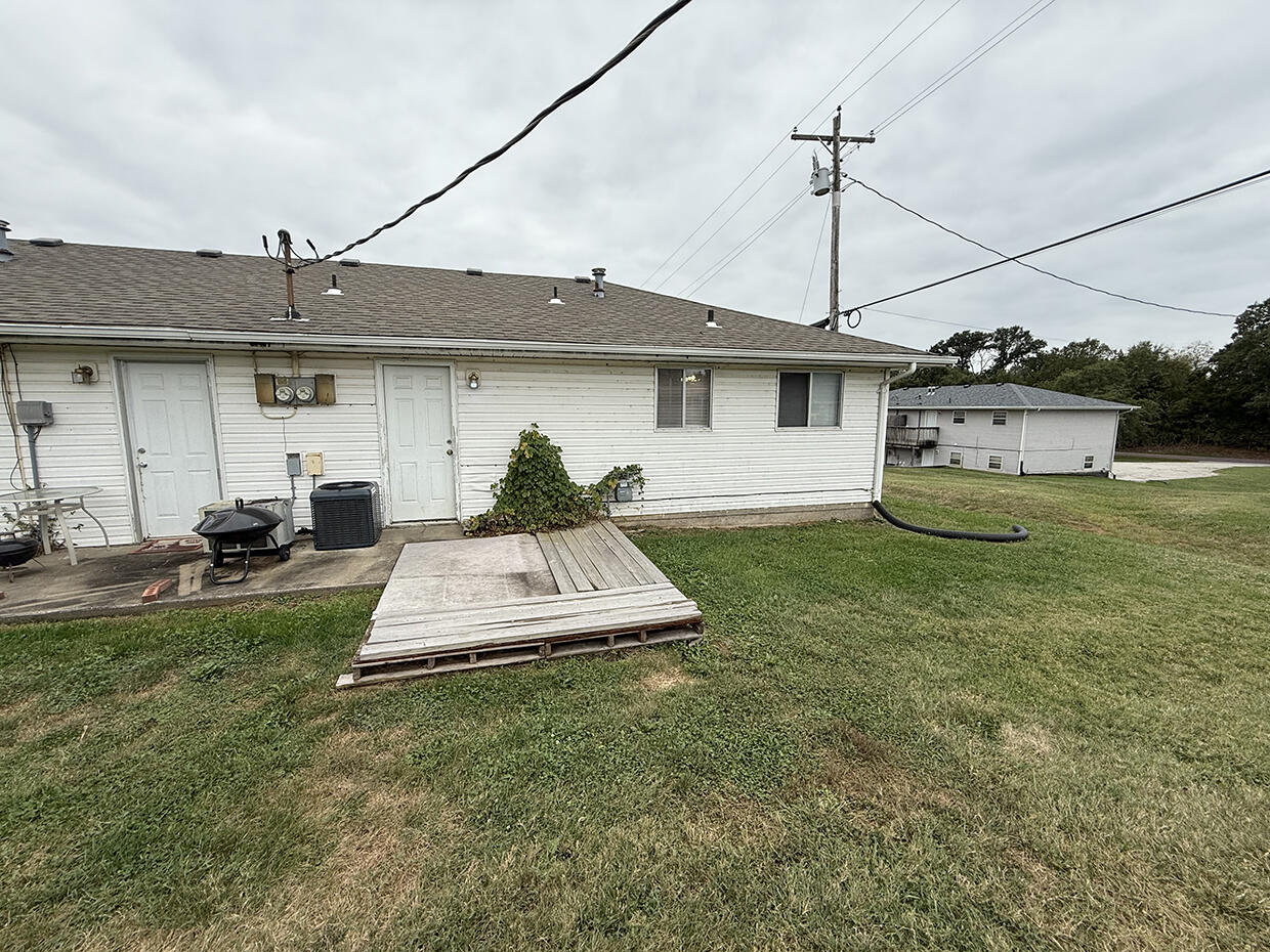 7309 N Moberly Dr B Property Photo 11