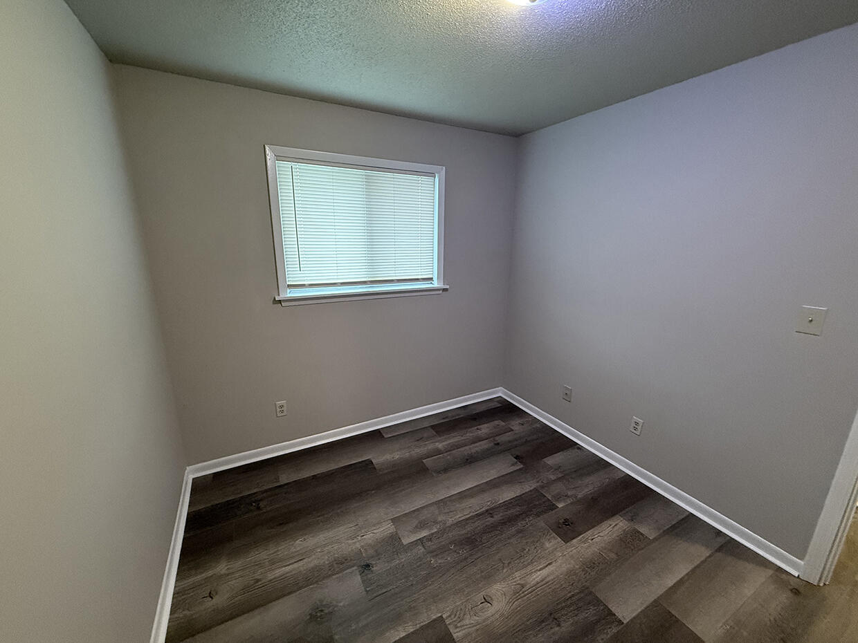 7309 N Moberly Dr B Property Photo 19
