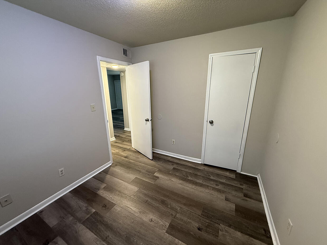 7309 N Moberly Dr B Property Photo 20