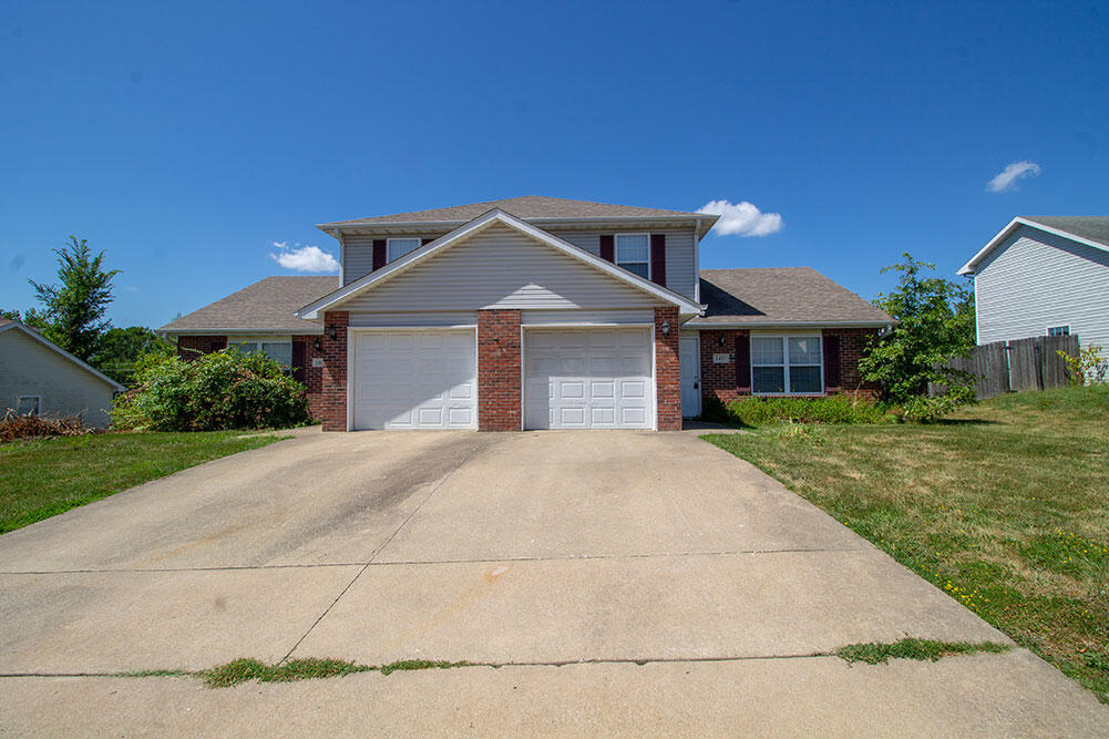 1413 N Frideriki Dr Property Photo 2