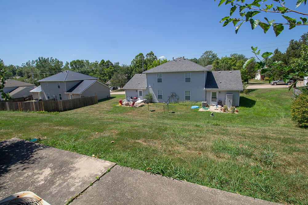 1413 N Frideriki Dr Property Photo 3