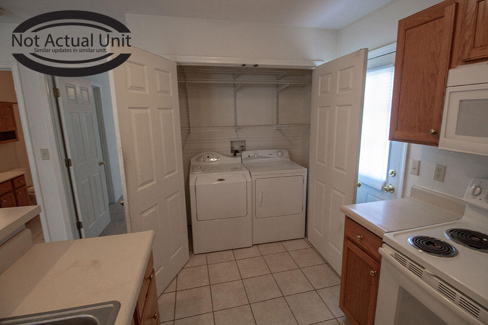 1413 N Frideriki Dr Property Photo 10