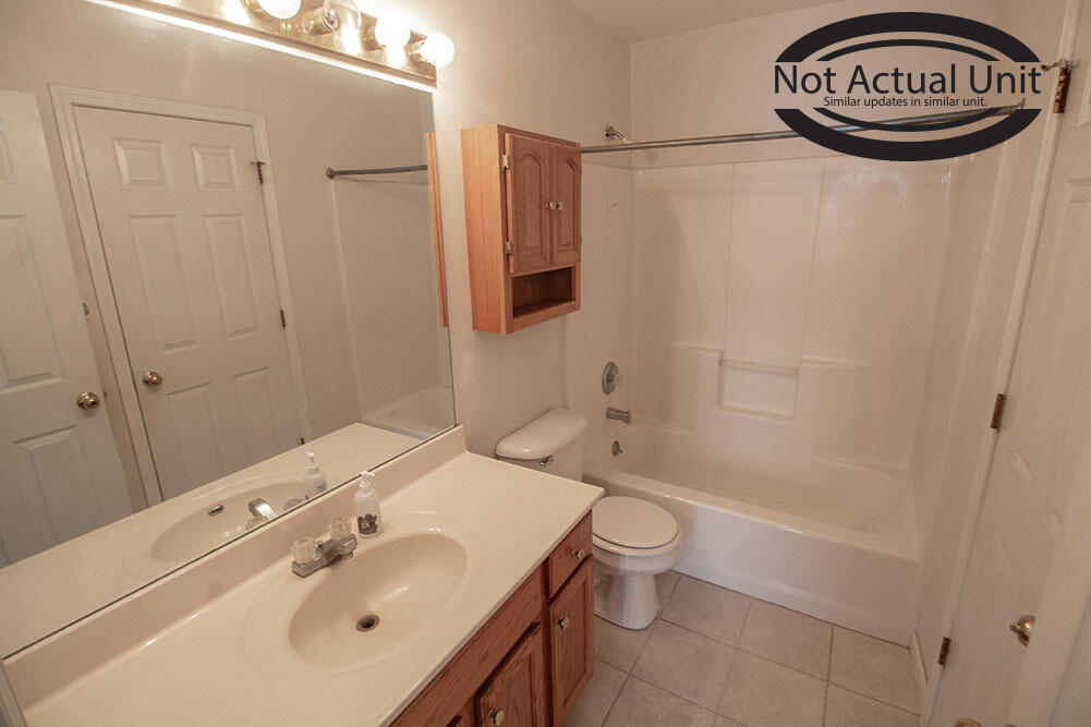 1413 N Frideriki Dr Property Photo 11