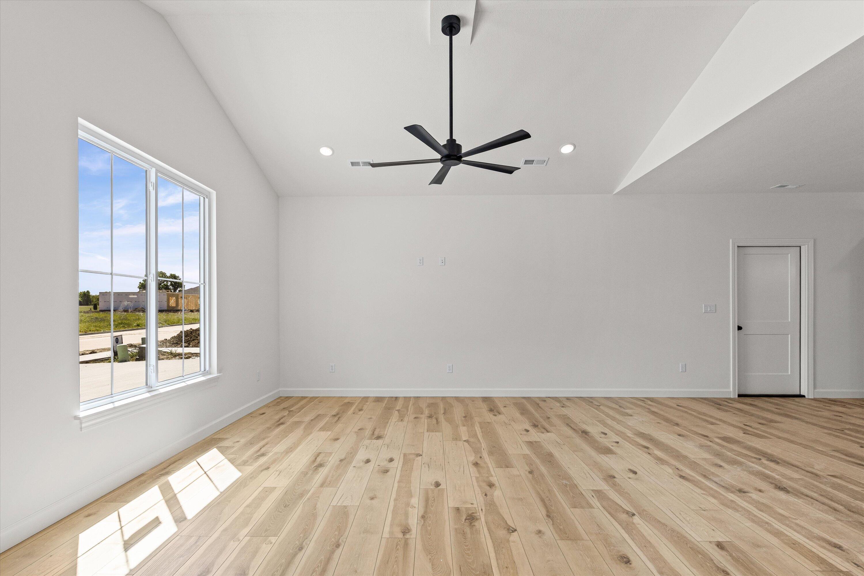 5737 Kestrel Lp Property Photo 6
