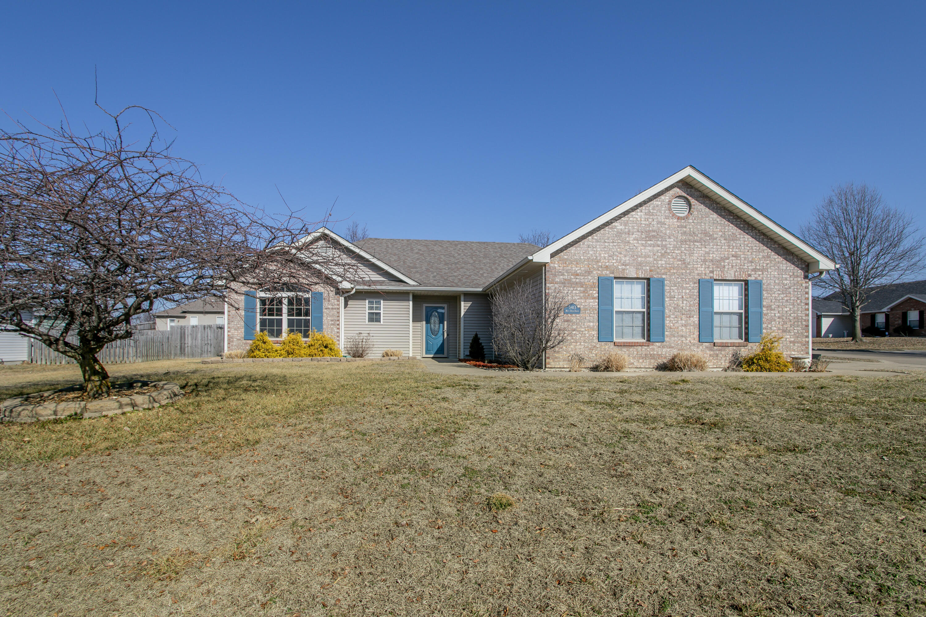 5413 Mule Deer Dr Property Photo 1